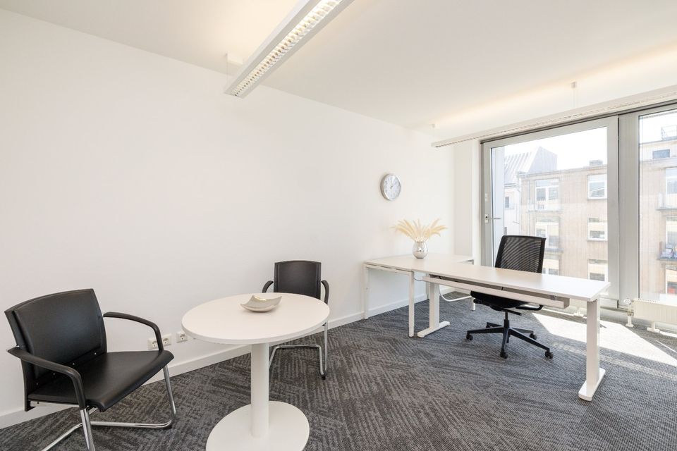 Privater Büroraum für 4 Personen 20 sqm in Regus Grugaplatz in Essen