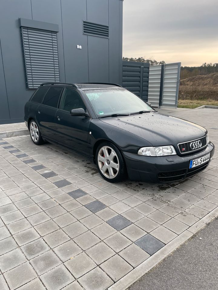 Audi S4 B5 in Veitsbronn