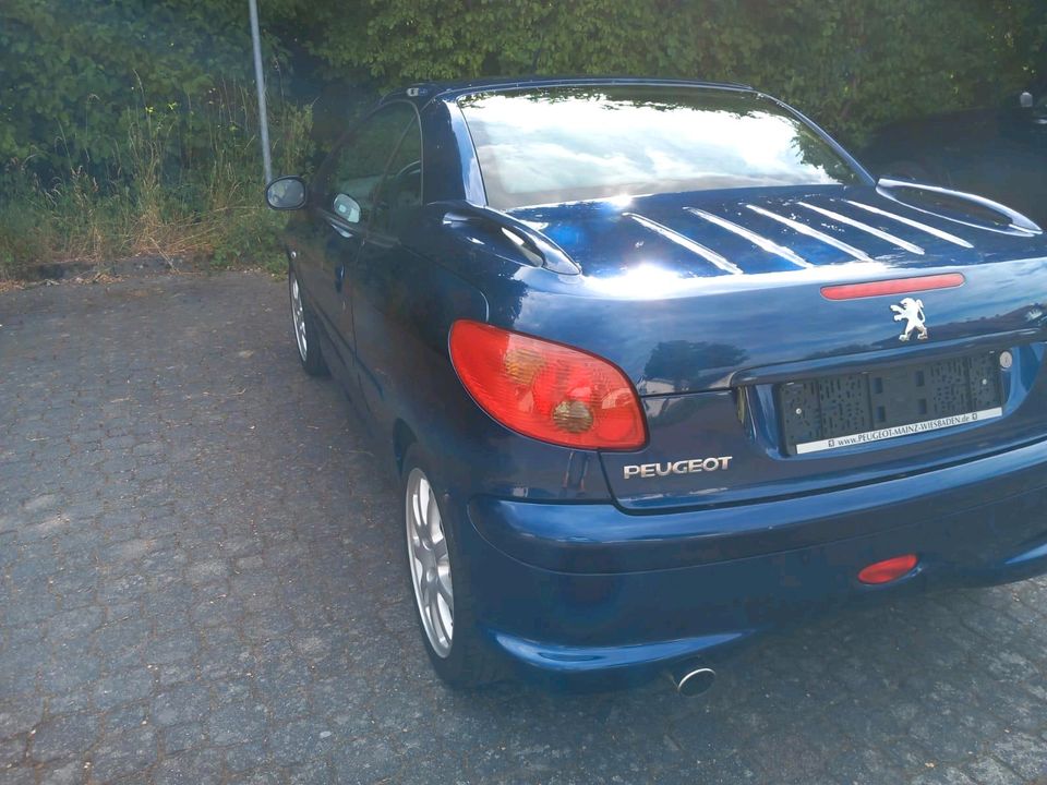 Peugeot 206 CC Cabrio blau in Rüdesheim am Rhein