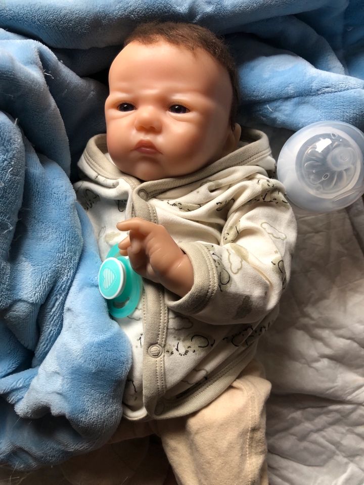 Reborn Baby Sammlerpuppe (46 cm) in Frankfurt am Main