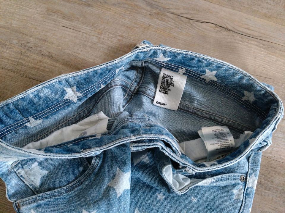 H&M Jeans 158 Topp Zustand in Vogelsdorf