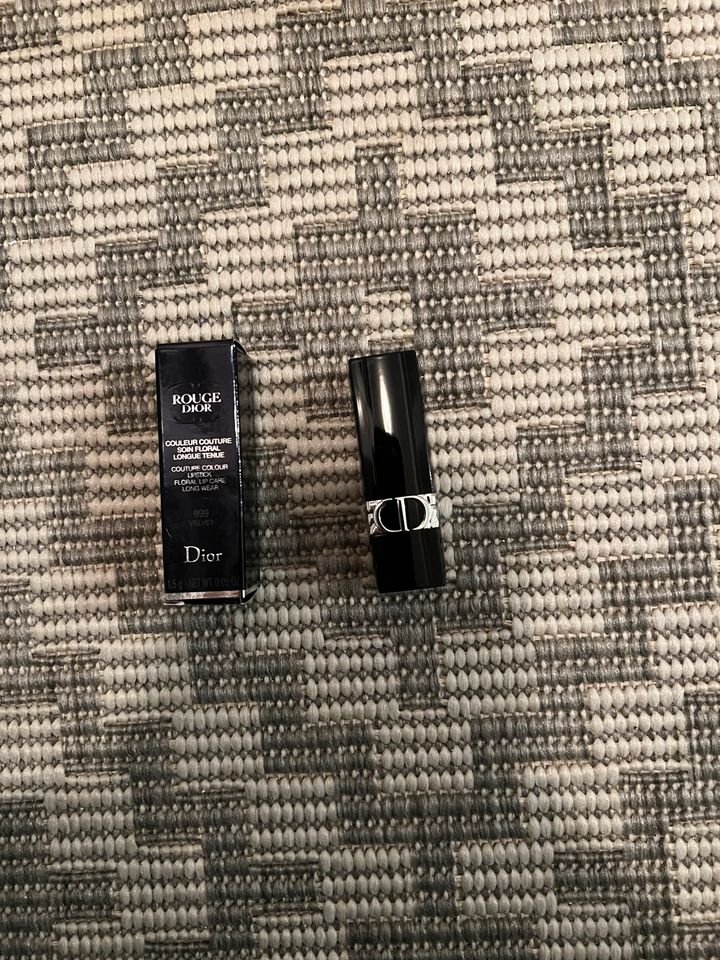 Dior Rouge 999 Velvet Mini in Dresden