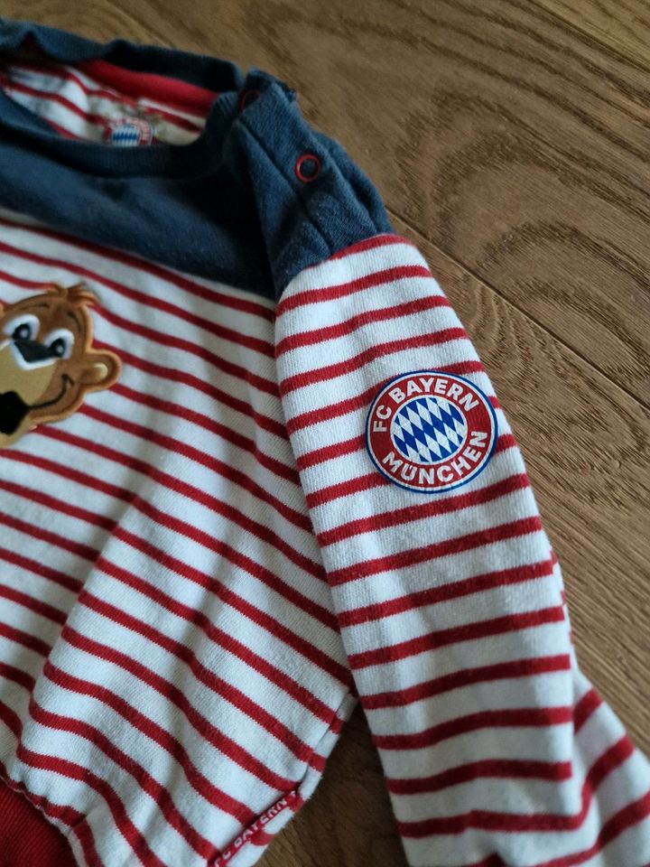 FC Bayern Pullover Berni Gr. 74/80 Baby in Weyarn