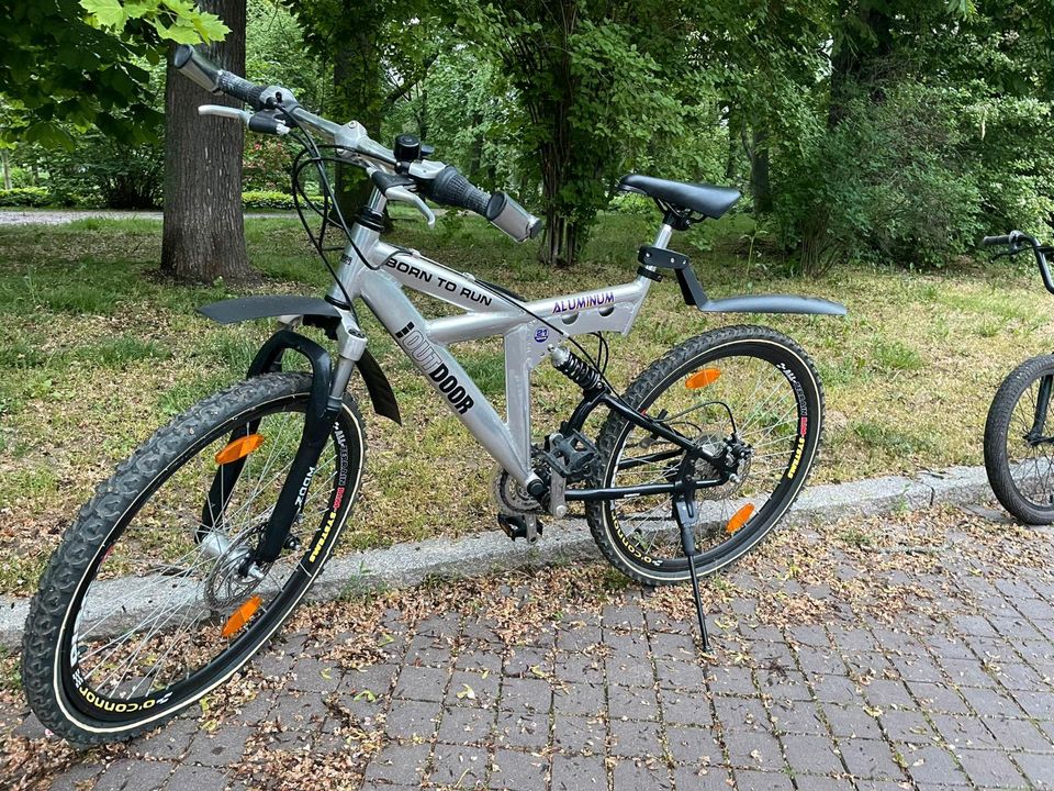 Fahrrad mit Aluminiumrahmen in Zwickau