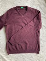 Benetton Pullover, Gr.XS, aus Wolle, V-Ausschnitt,auberginefarben Hessen - Darmstadt Vorschau