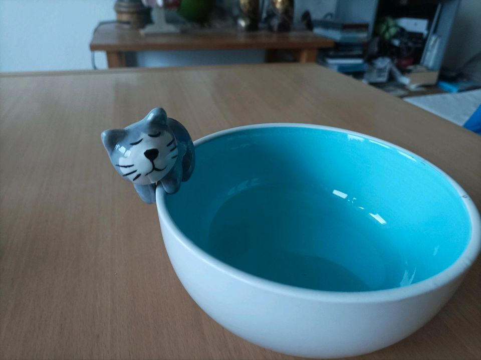 3 D- Katzen Tasse & Keramik Müsli Schale mit Kätzchen Figur drauf in Gievenbeck