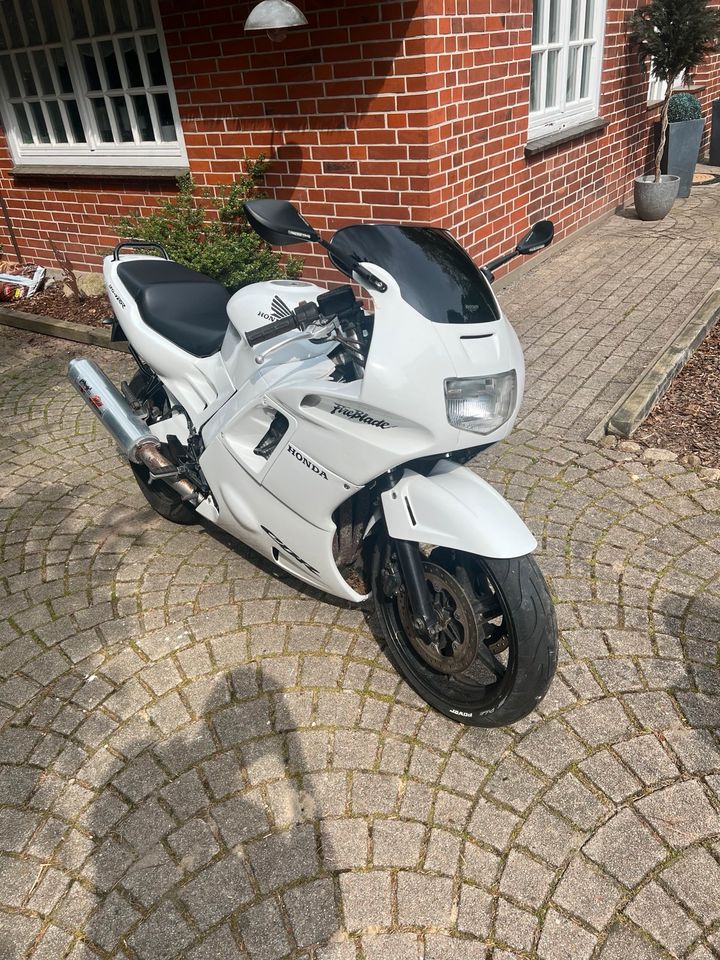 Honda CBR 600 F in Bremen