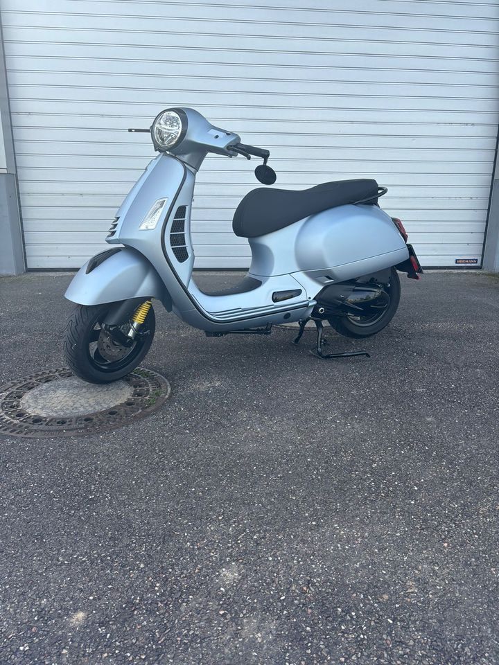 Vespa Gts 300 hpe in Ostfildern