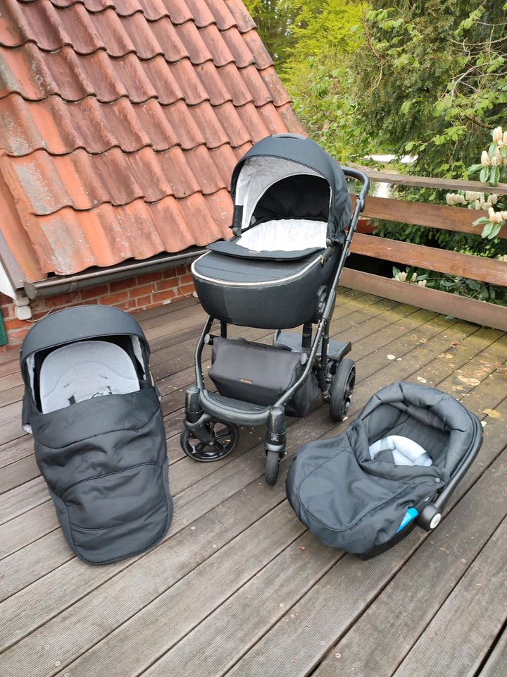 my junior VITA UNIQUE Kinderwagen Isofix oderGurt in Bremervörde