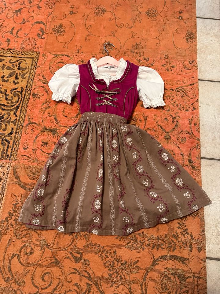 Dirndl von Herzglück in Schrobenhausen