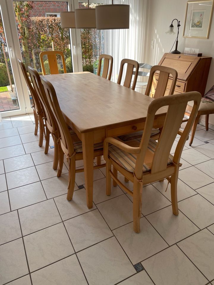 Esszimmer - Tisch und Stühle in Vechta