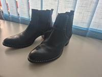 Paul Green Chelsea Boots Schuhe 39 1/2 Stiefelette schwarz Nieten Hessen - Hammersbach Vorschau
