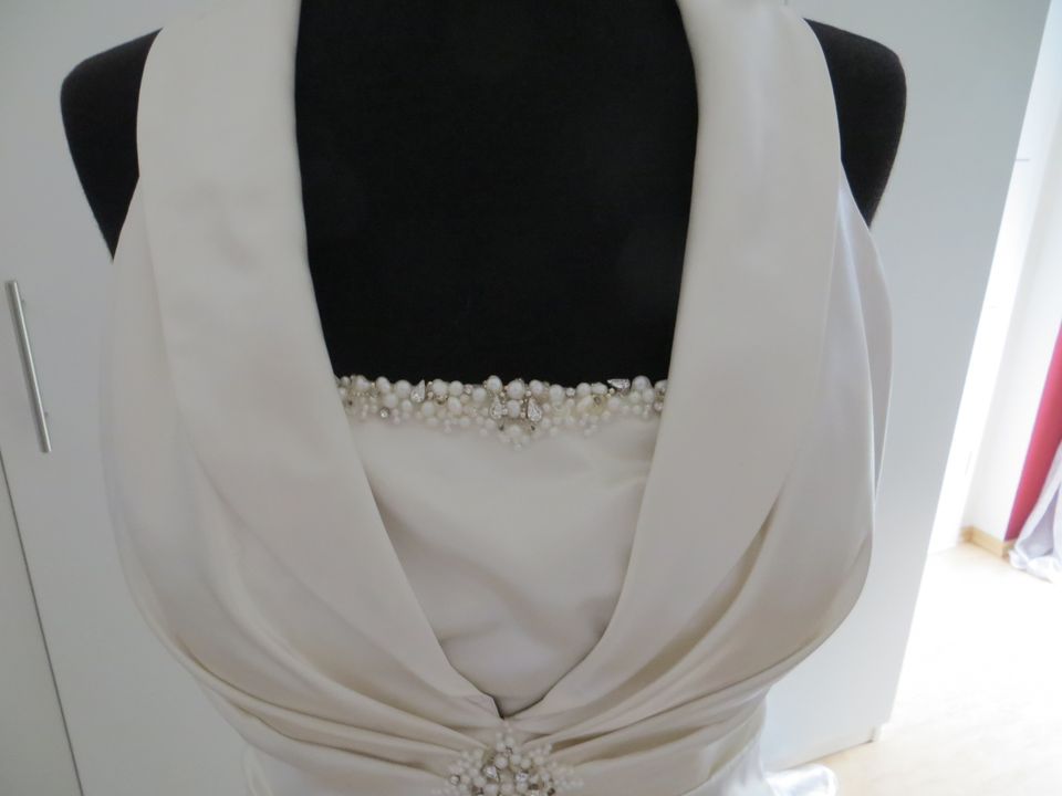 Traum Brautkleid creme Neckholder  Marylise  Gr.36 Schleppe Godet in Schwanewede