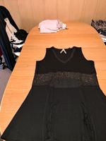 Kleid in schwarz von Tredy Nordrhein-Westfalen - Goch Vorschau