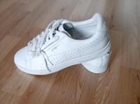 Herren Sneakers Puma weiß Leder Gr. 44,5 neu Bayern - Stephanskirchen Vorschau