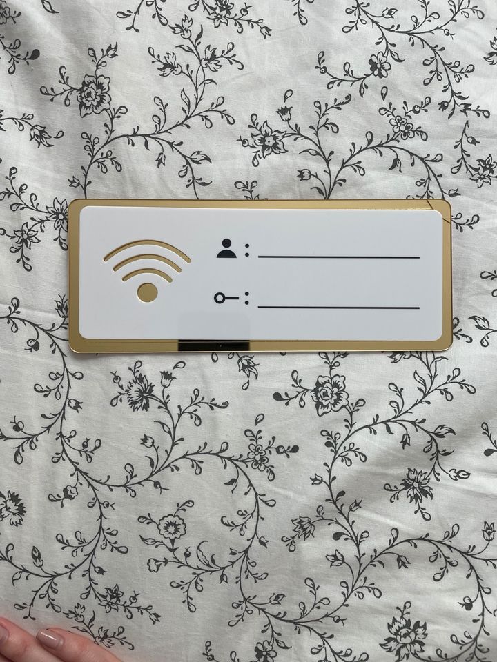 WLAN/ Wifi Klebeschild für Passwort. Gold Deko. in Berlin