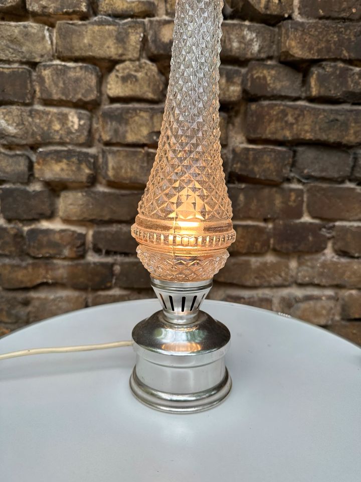 Tischlampe,Nachttischlampe,Petroleumlampe,Vintage,70er in Berlin