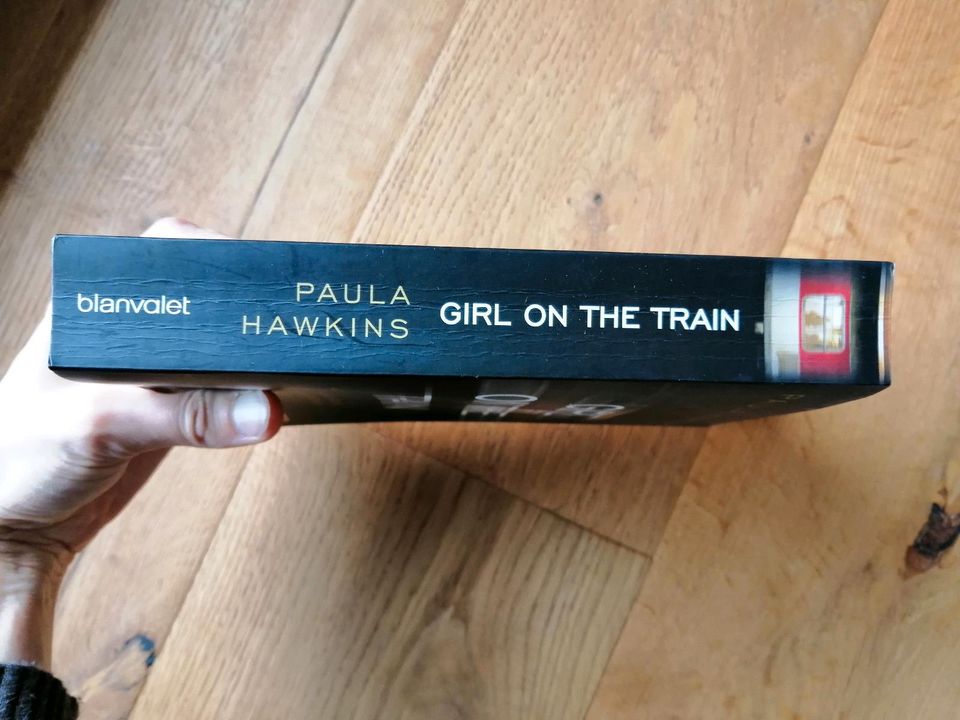 Girl on the train - Paula Hawkins (Roman) blanvalet in Untergruppenbach