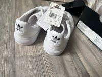 Adidas Schuhe, weiß, 39 1/3 Schleswig-Holstein - Henstedt-Ulzburg Vorschau