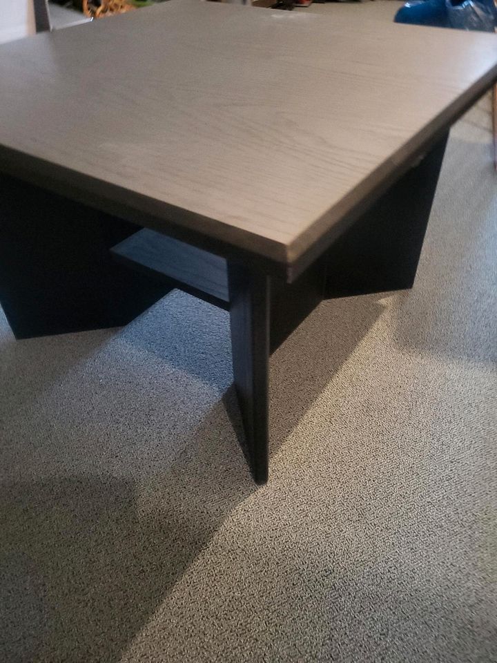 Beistelltisch Tisch grau ca 70×70×46 cm guter Zustand in Ense
