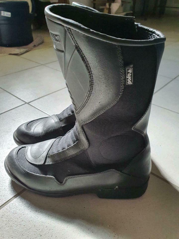 Premium Polo Tex Motorradstiefel Gr. 43 in Oestrich-Winkel