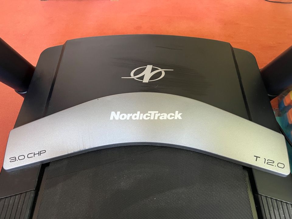 NordicTrack T 12.0 Laufband in Wassenberg