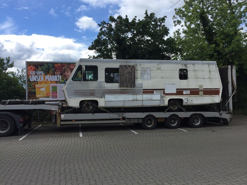 Transport Bauwagen Wohnmobil Wohnwagen Tiny House Haus in Griesheim