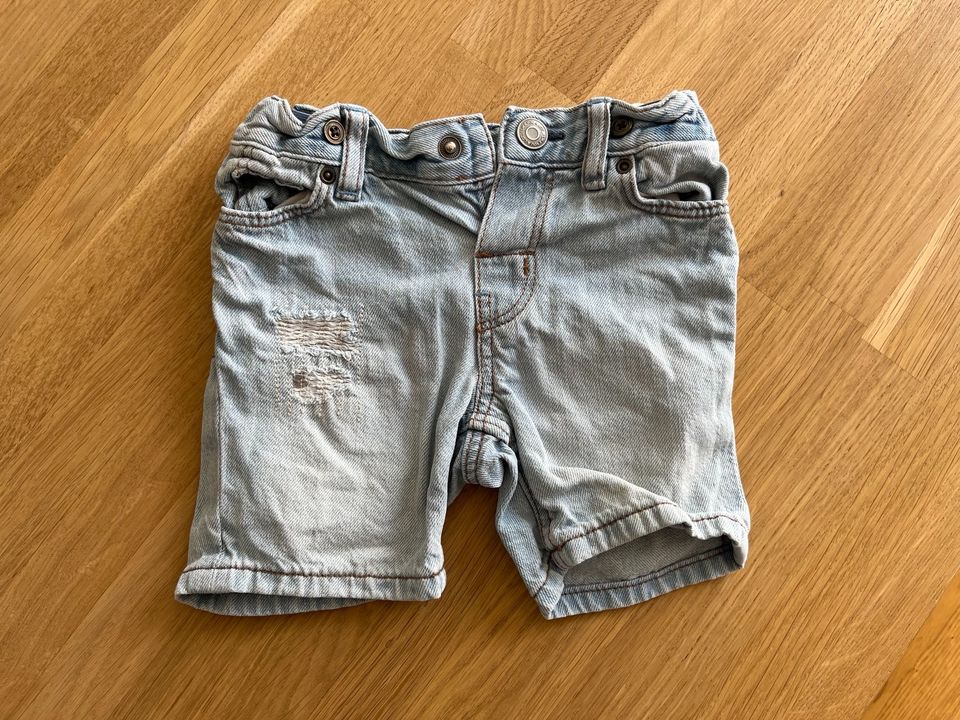 Jeans Short Used Look, Größe 68 (kurze Hose) in Wiesbaden