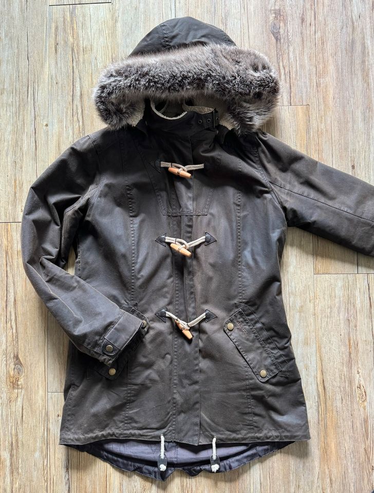 Barbour Wachsmantel Wachsparka Damen Größe 36 in Donaueschingen