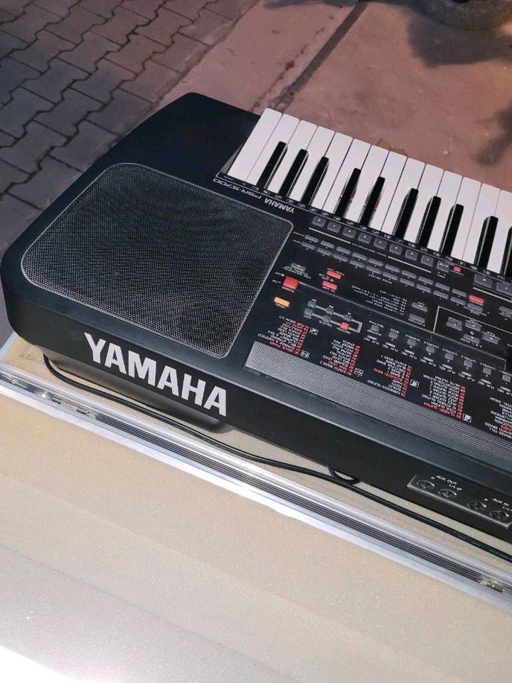Yamaha Keyboard PSR 5700 mit Case in Lampertheim