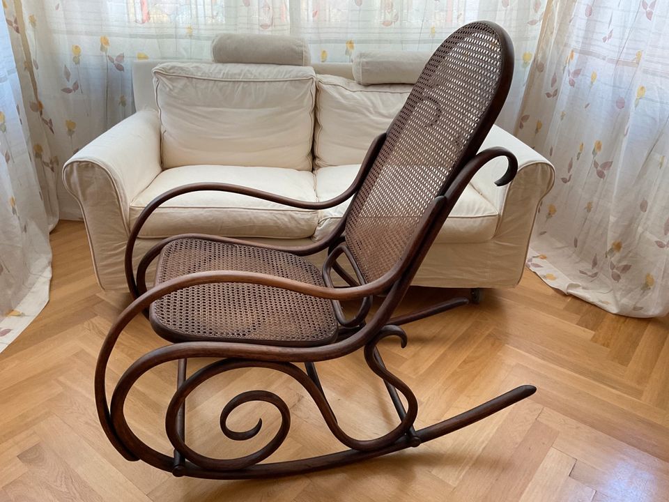 Thonet, Schaukelstuhl, Original, Wiener Geflecht, stabil. in Hannover