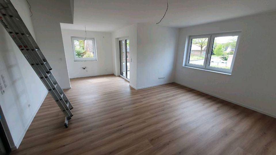 Helle 4-Zimmer KfW40 Neubauwohnung mit Loft Charakter 105m² in Emstek