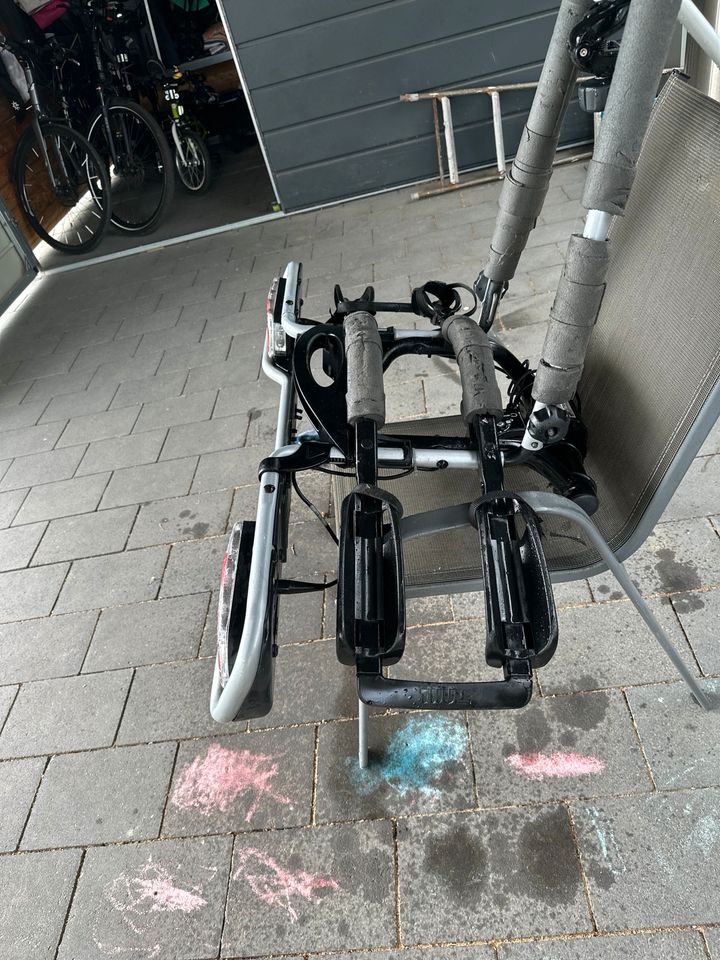 Thule Fahrradträger für 2 normale Fahrräder in Lage
