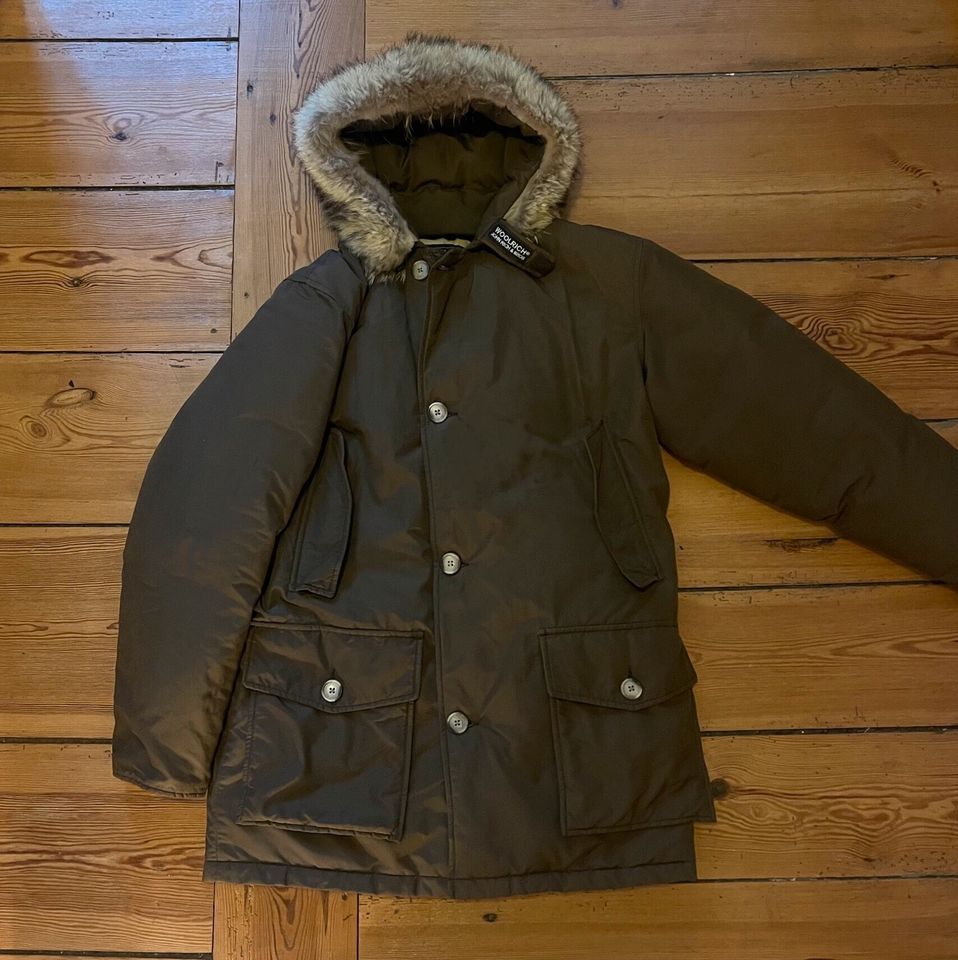 Original Woolrich Arctic Parka Pufferjacke Daunenjacke Moncler in Berlin