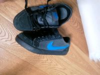 Nike Schuhe Sneakers Schwarz Wildleder München - Bogenhausen Vorschau