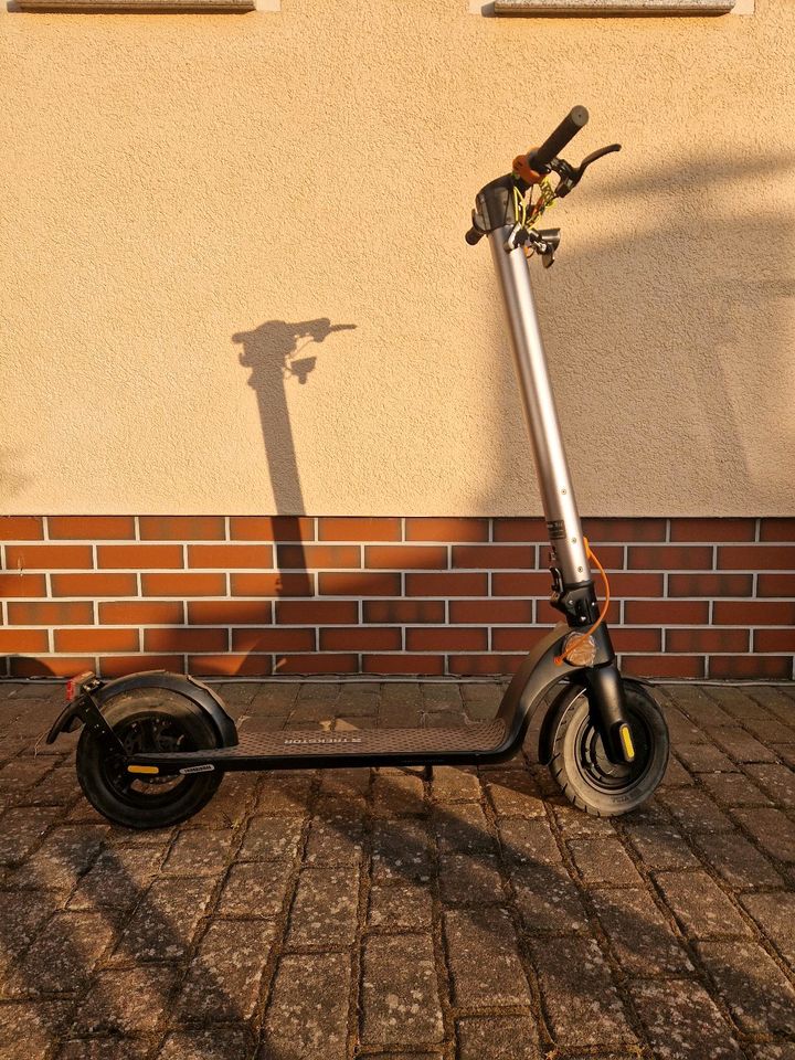 E-Scooter mit Straßenzulassung (eKGV) herausnehmbarer Akku in Berlin