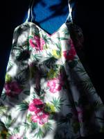 Edles traumhaftes Bershka Top Tunika Blume L/Mex30 reines Leinen Hessen - Schwalmstadt Vorschau