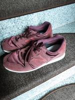 New Balance Sneaker Schuhe Sportschuhe bordeaux rot Gr.41 Hessen - Bürstadt Vorschau