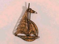 Schöne alte Brosche aus echt Silber im Segelboot Design vergoldet Baden-Württemberg - Tübingen Vorschau
