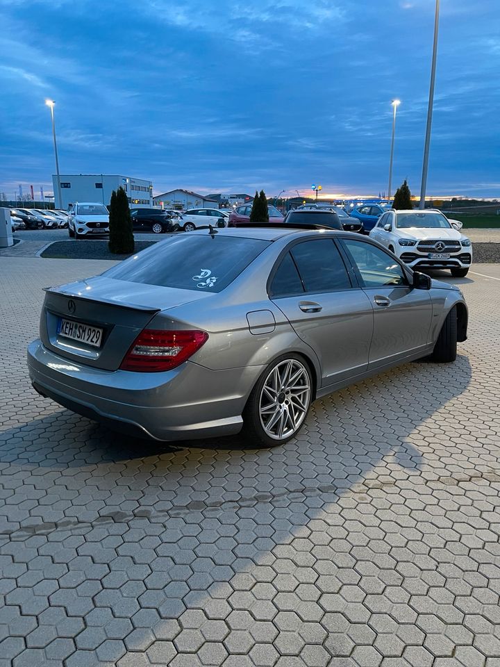 Mercedes C-Klasse w204 220 CDI AMG OM651 TÜV 09.2025 SCHIEBEDACH in Kelheim