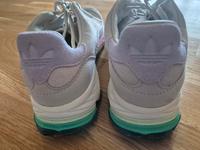 Adidas Turnschuhe Sneaker Damen NEU Größe 40 Hessen - Hanau Vorschau