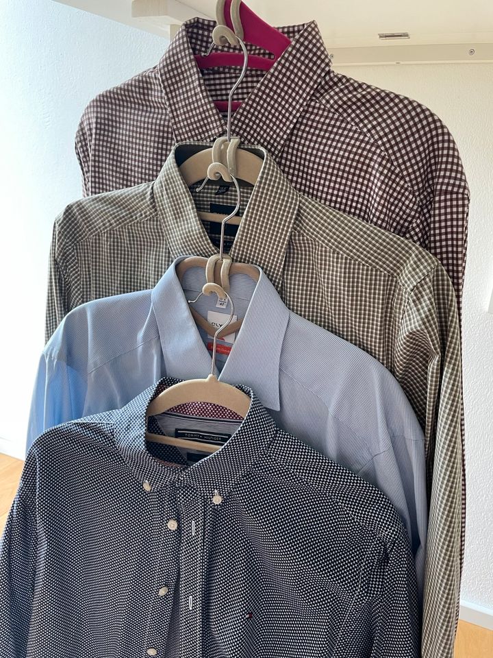 Olymp/Hilfiger/Seidensticker Hemden, 4er Pack, Größe 39/40 in Bad Abbach