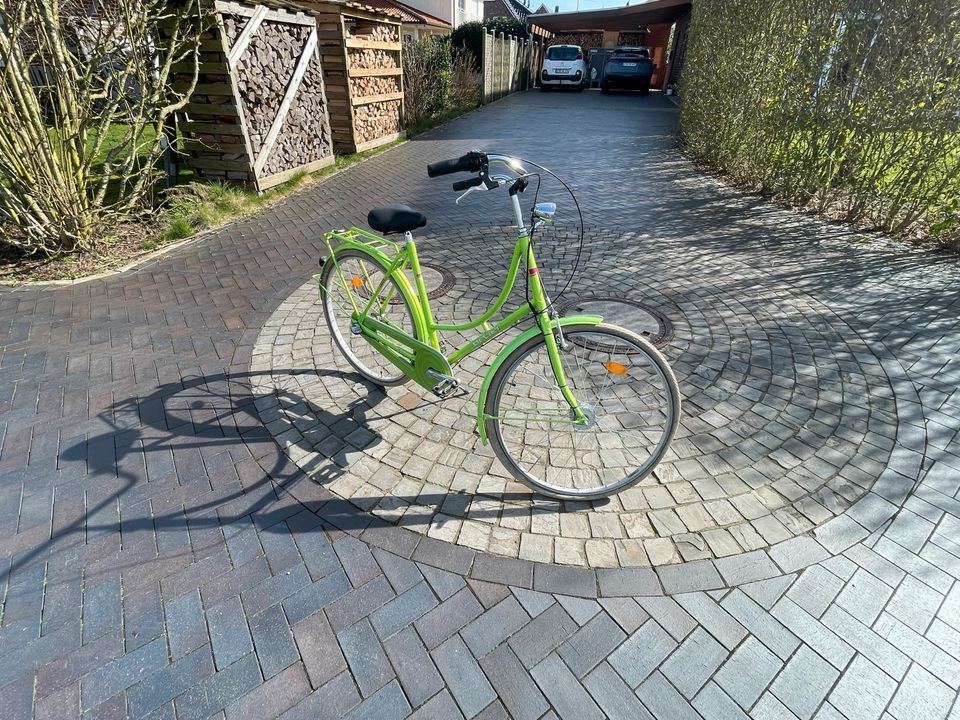 Hollandrad Ortler grün Damenrad Fahrrad in Harsefeld