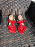 Designer Sandalen ❤️ edle Sommerschuhe rot Lack Gr 5 (37,5) Bayern - Starnberg Vorschau