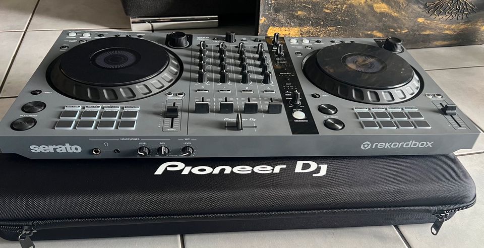 Pioneer DJ DDJ FLX6 GT in Geldern