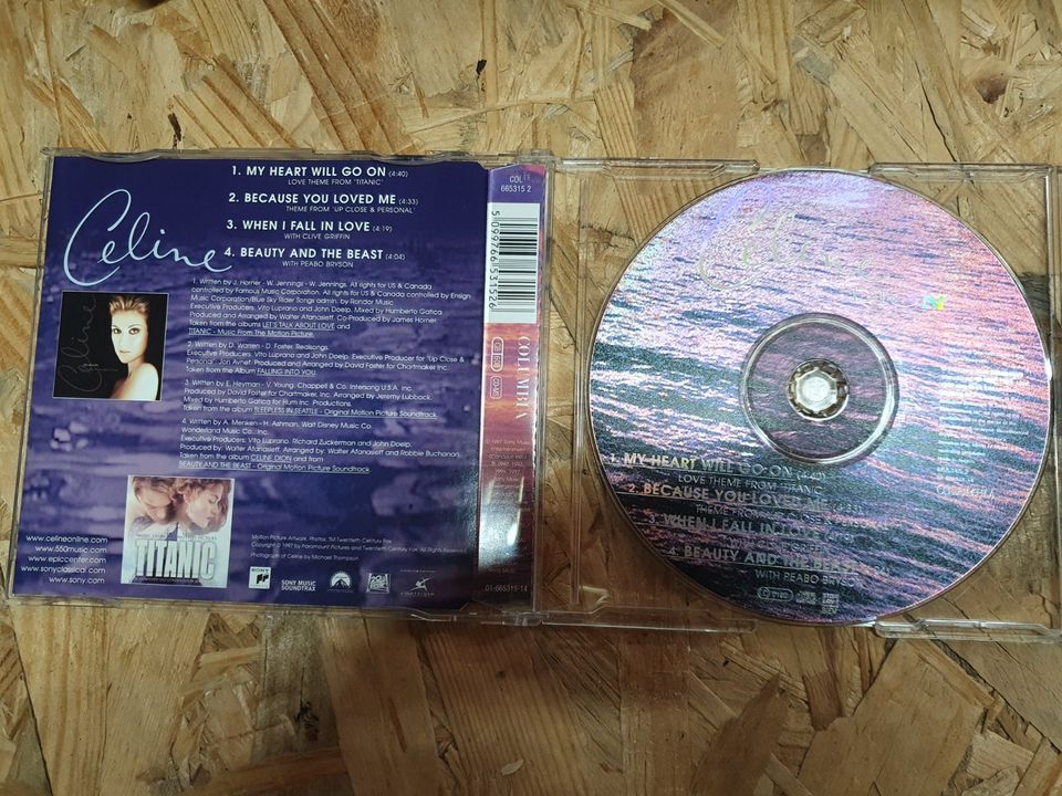 Titanic Sammelbox VHS und Celine Dion Maxi CD in Gaggenau