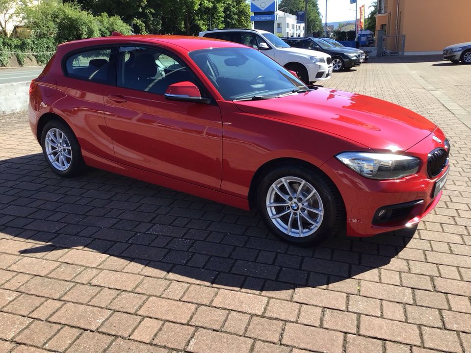 BMW 116 i Advantage F21 * Navi * Klima * EPH * 2 Hand * in Forchheim