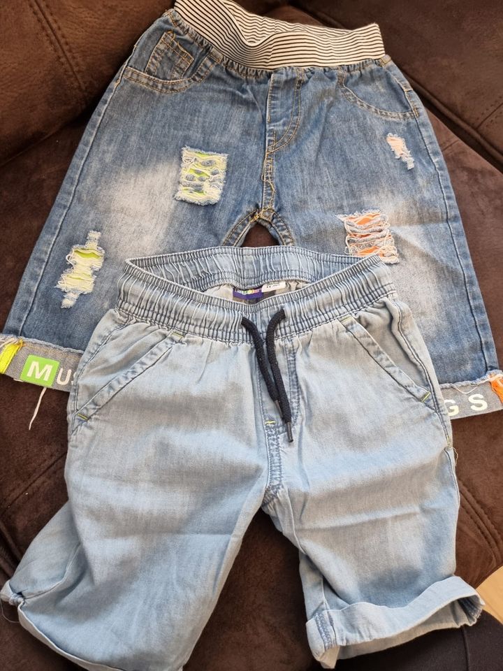 Zu verkaufen Bekleidungspaket Gr. 110/116 Jungen. in Garbsen