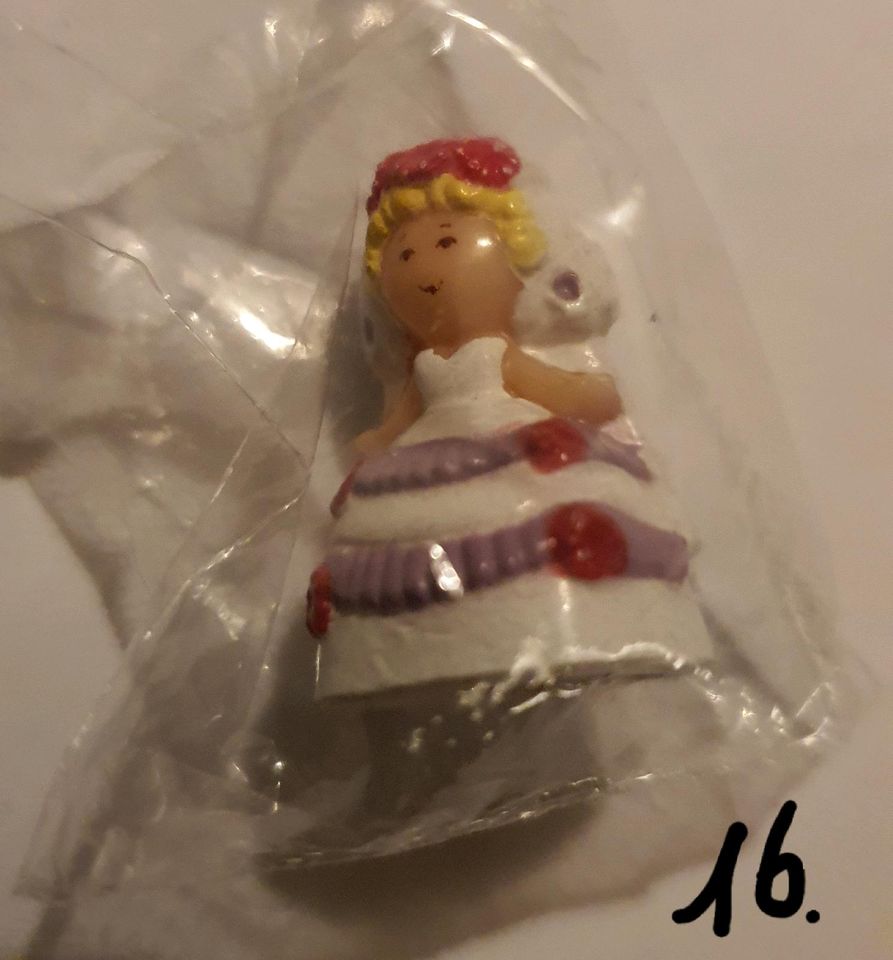 Polly Pocket Figuren 90er Jahre ( Pocahontas,  Prinzessin) in Schleswig