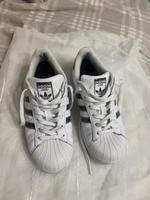 Adidas Süperstar Schuhe Duisburg - Rheinhausen Vorschau